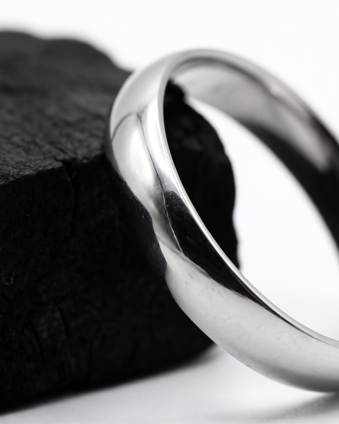 Unisex Essence Band Ring