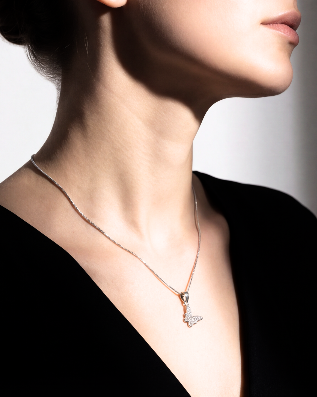 Flutter Grace Pendant