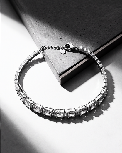 Elegant Link Diamond-Cut Bracelet