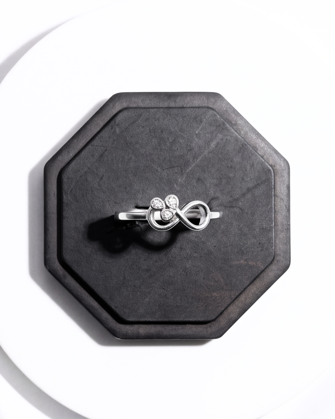 Eklavya Petal Loop Ring — catalog image 4