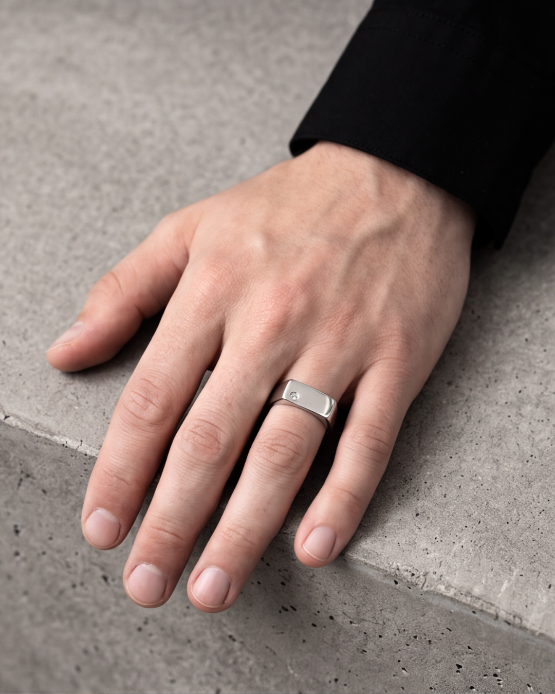 Apex Signature Ring