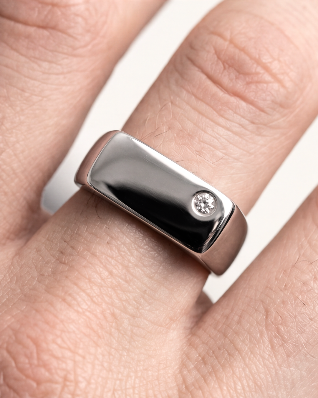 Apex Signature Ring
