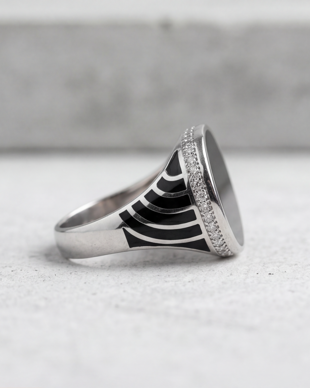 Obsidian Crest Signet Ring