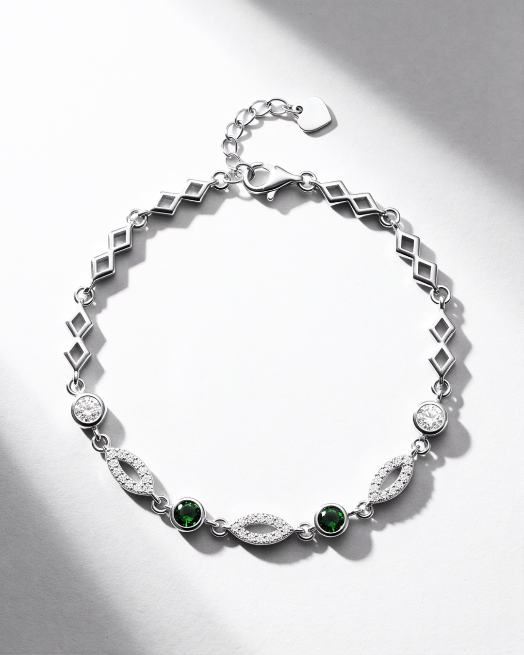 The Emerald Éclat Bracelet