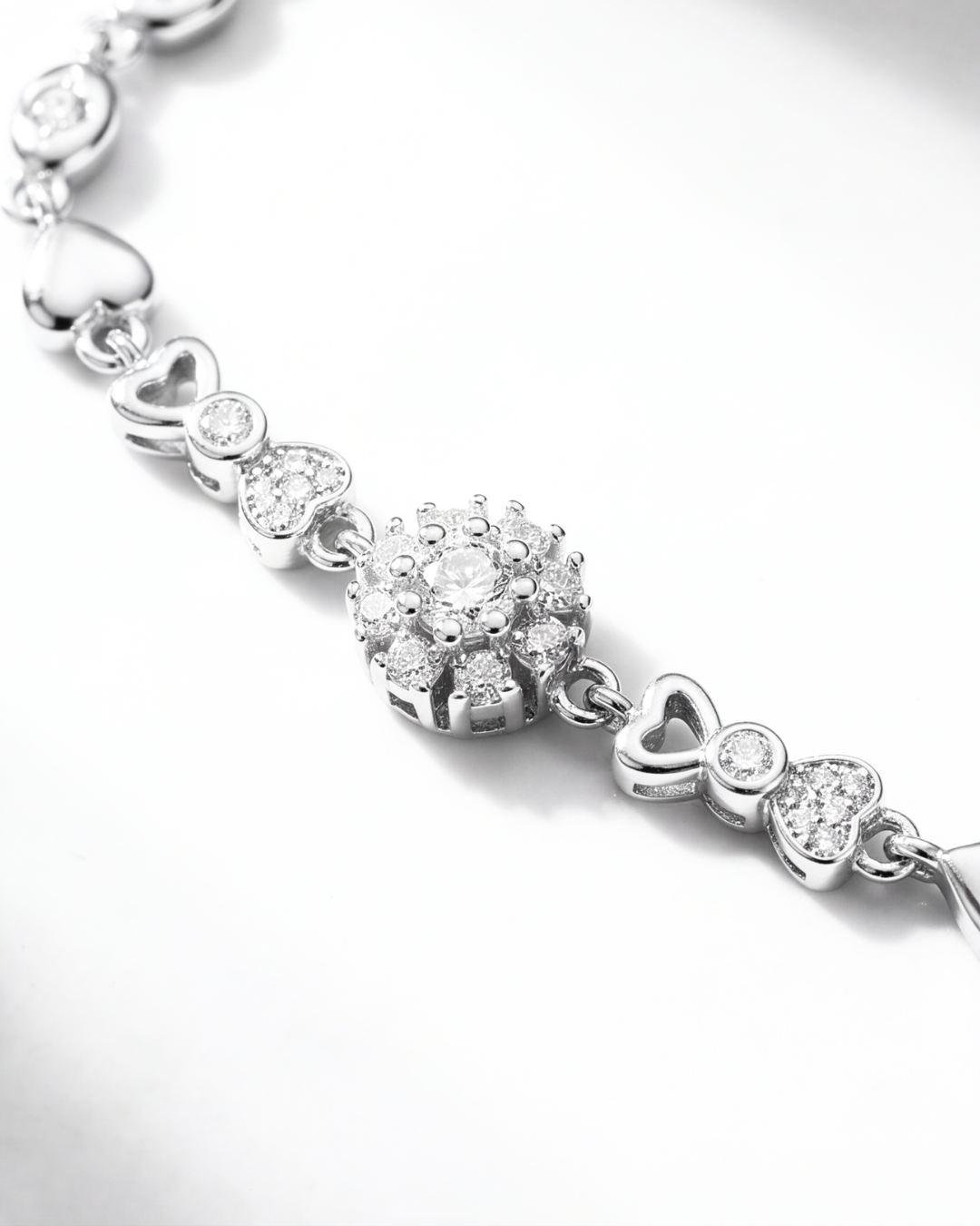 The Amora Heart Bracelet