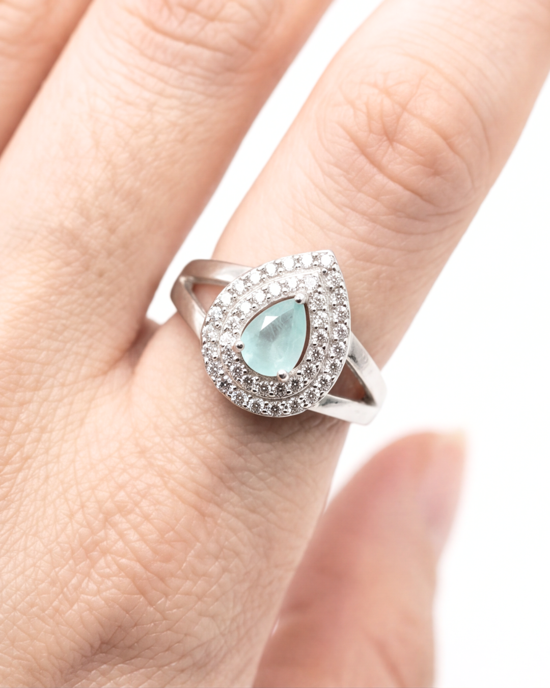 Aqua Lumière Halo Ring