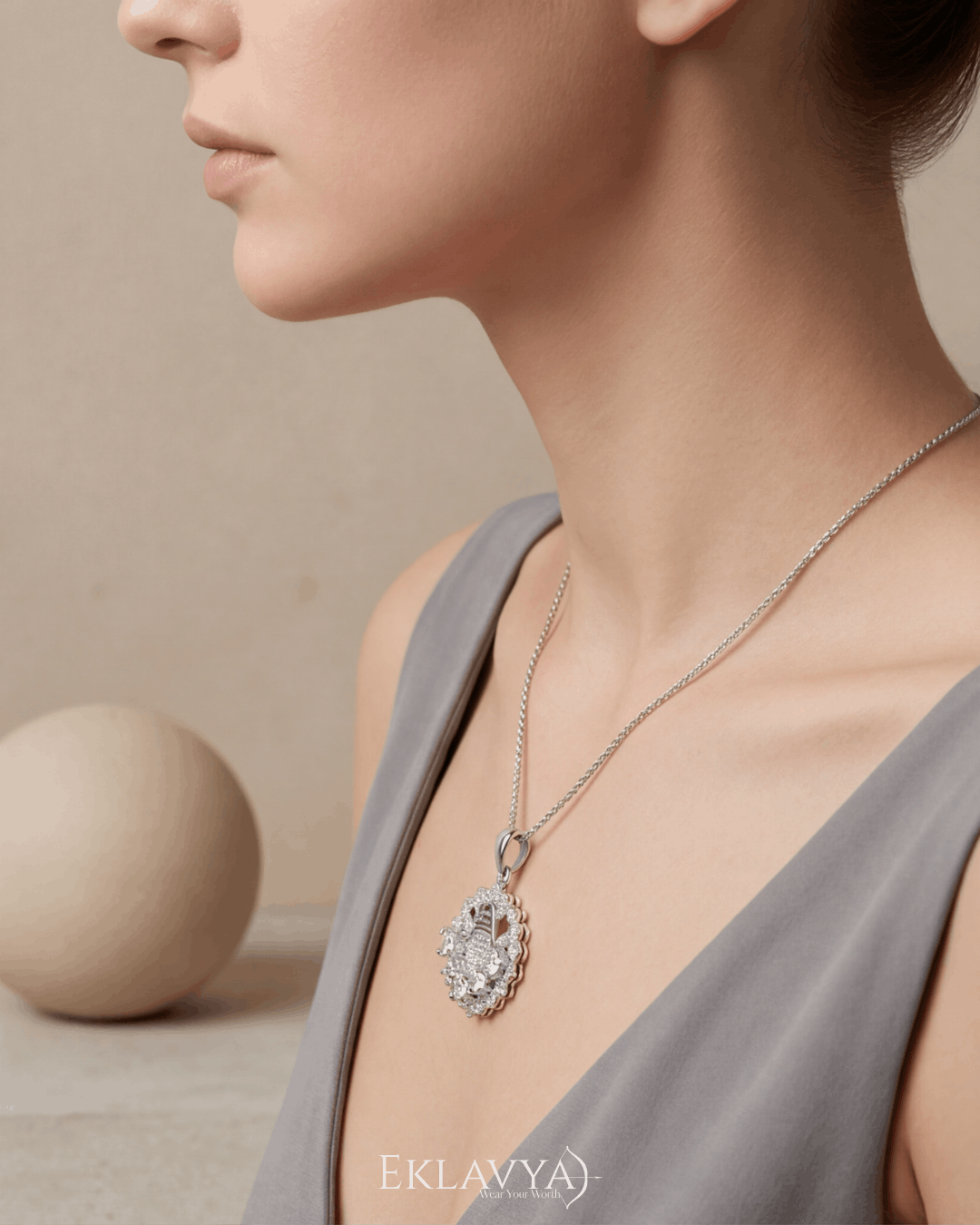 HorioVal Pendant
