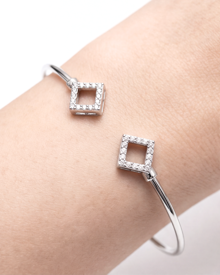 Éclat Square Open Cuff Bracelet