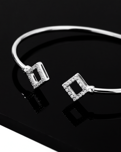Éclat Square Open Cuff Bracelet