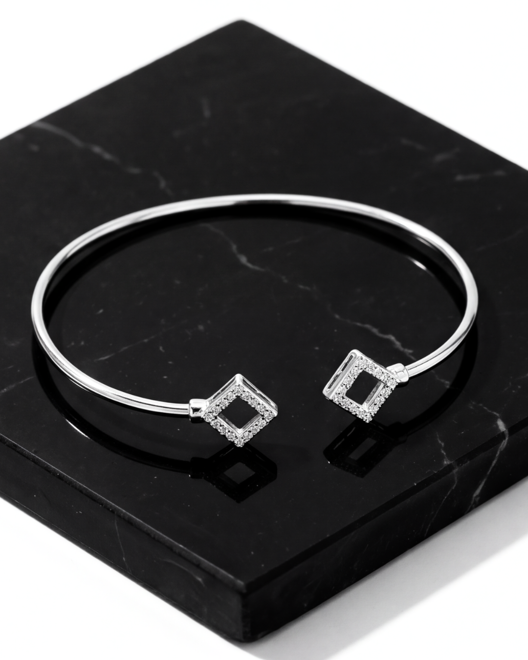 Éclat Square Open Cuff Bracelet