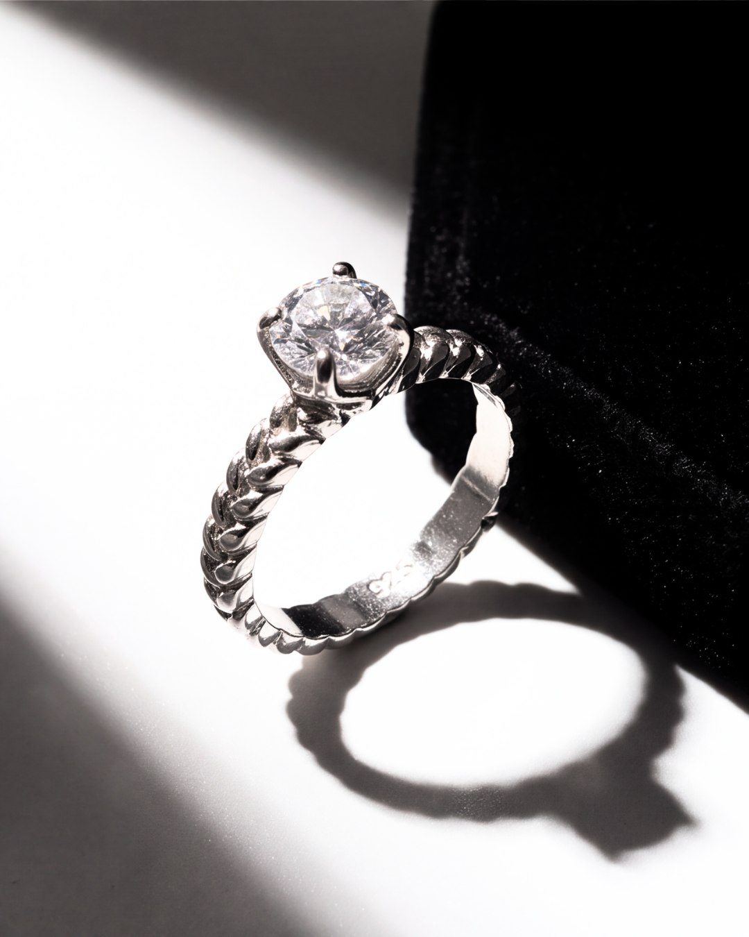 Eklavya Élan Solitaire Ring — catalog image 4