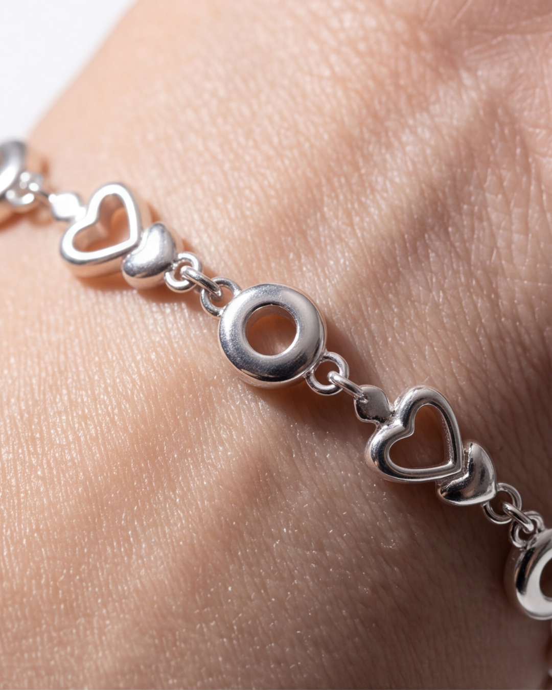 Circle Link Bracelet