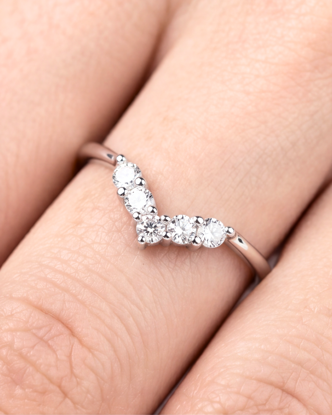 Celestia Curve Ring