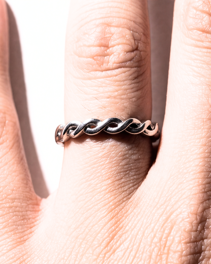 Eklavya Eternal Twist Ring — catalog image 3