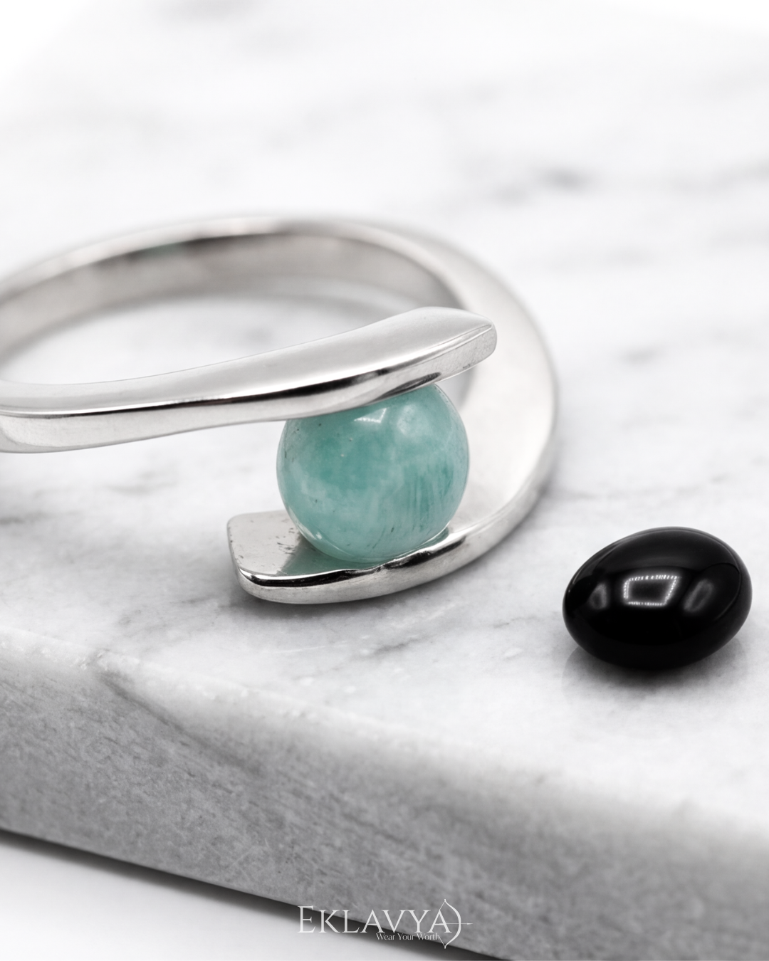 Amazora Orbit Ring