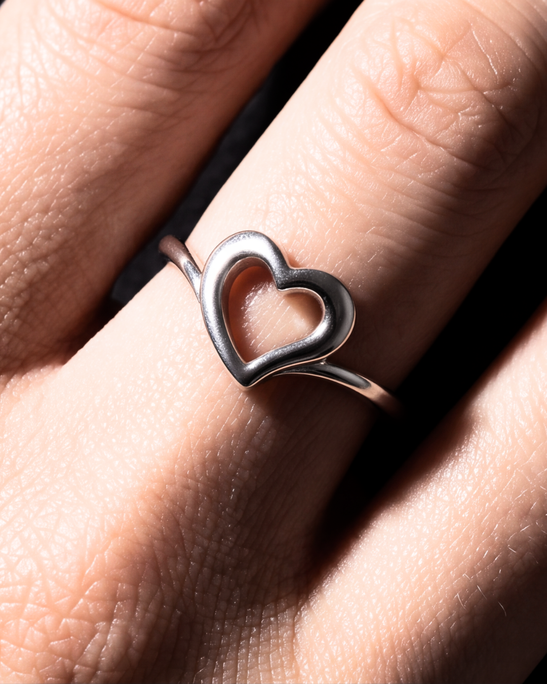 Eklavya Amora Heart Ring — catalog image 3
