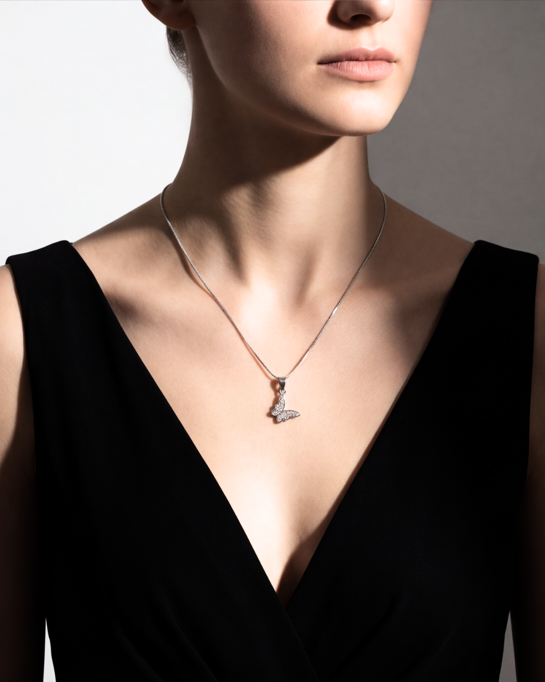 Flutter Grace Pendant