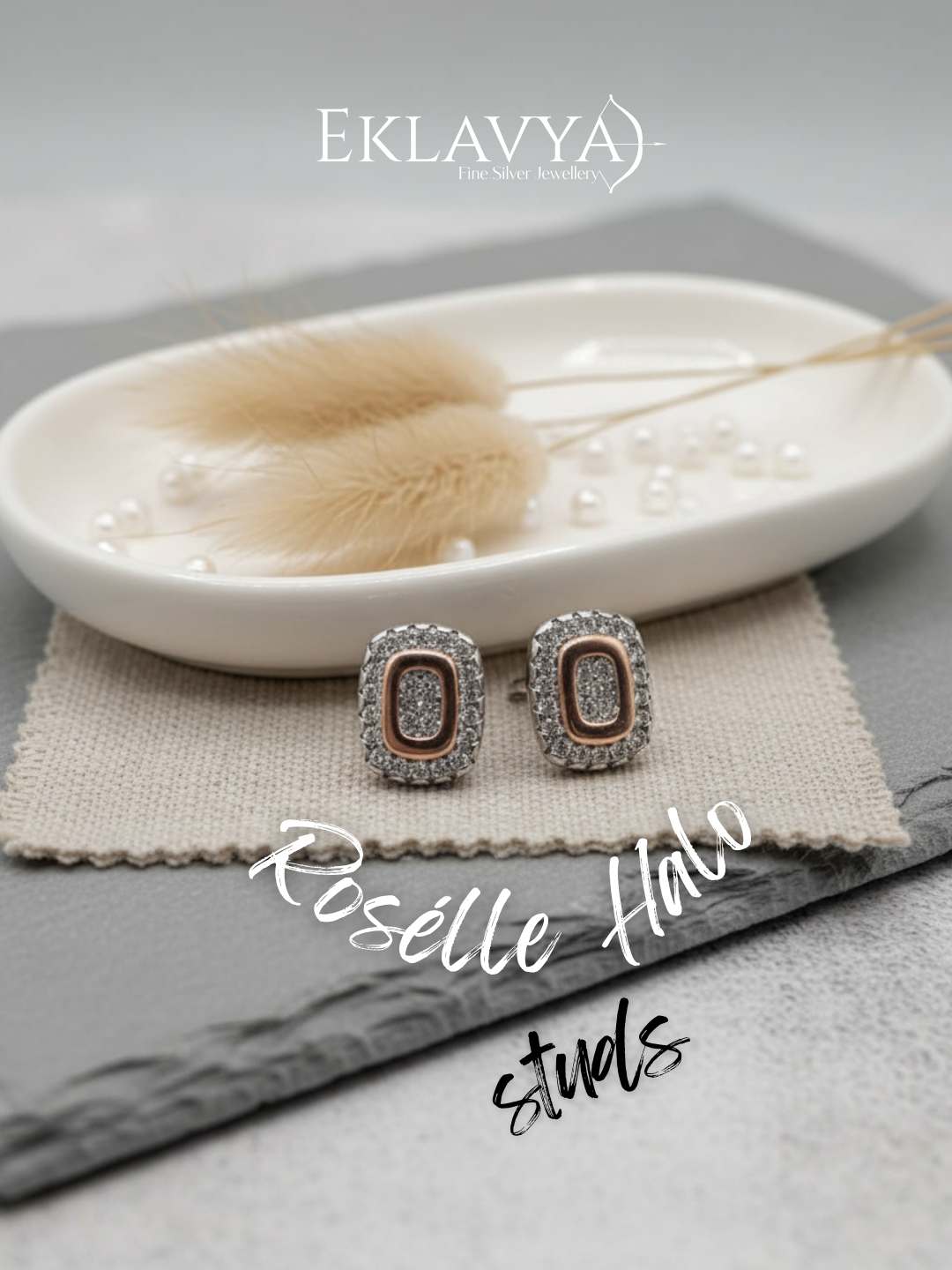 Rosélle Halo Studs