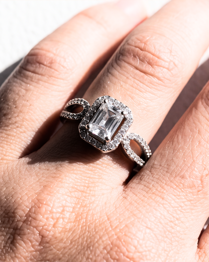 The Grand Solitaire Ring