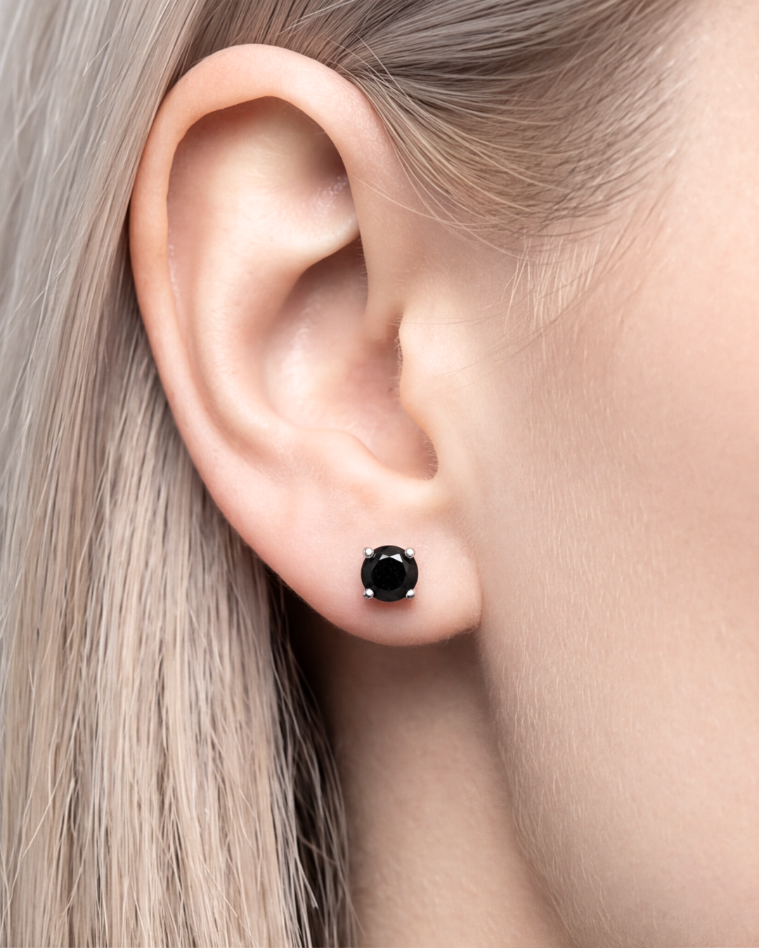 Unisex Black Solitaire Studs (S)