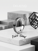 Noiré Band Ring