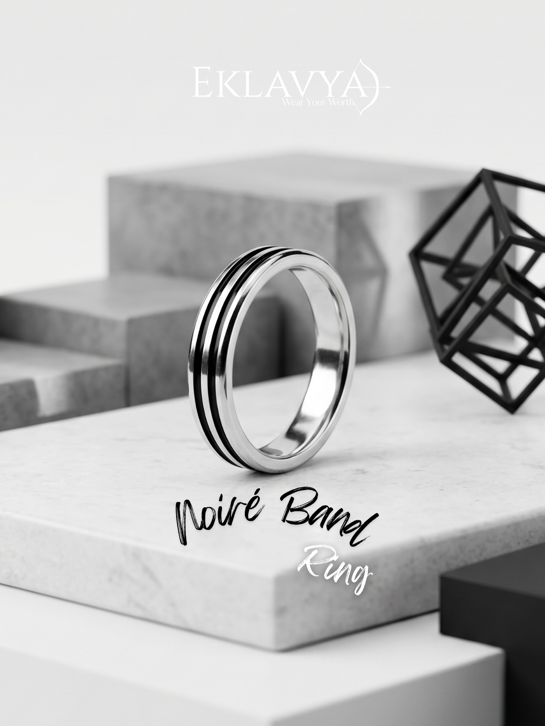Noiré Band Ring