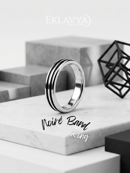 Noiré Band Ring