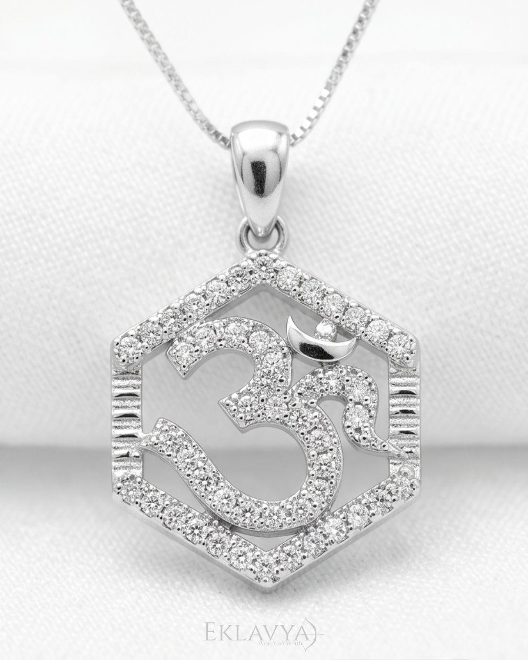 Omnira Divine Pendant