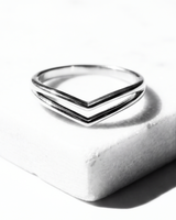 The V-Élan Ring