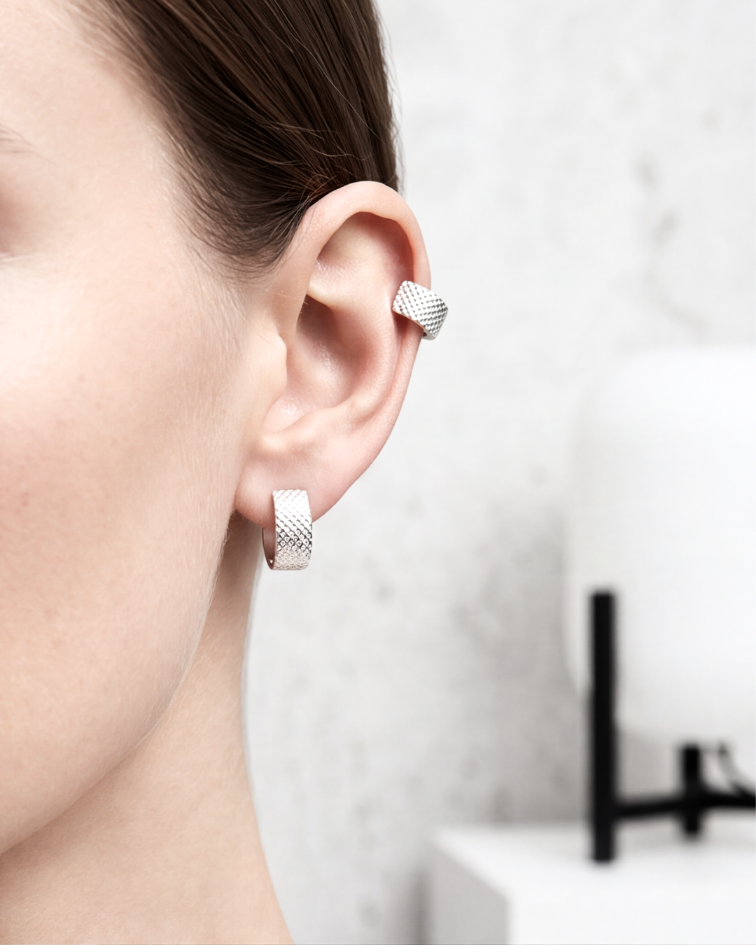 Unisex Textura Classic Baali Hoops