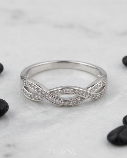 Élantra Infinity Ring