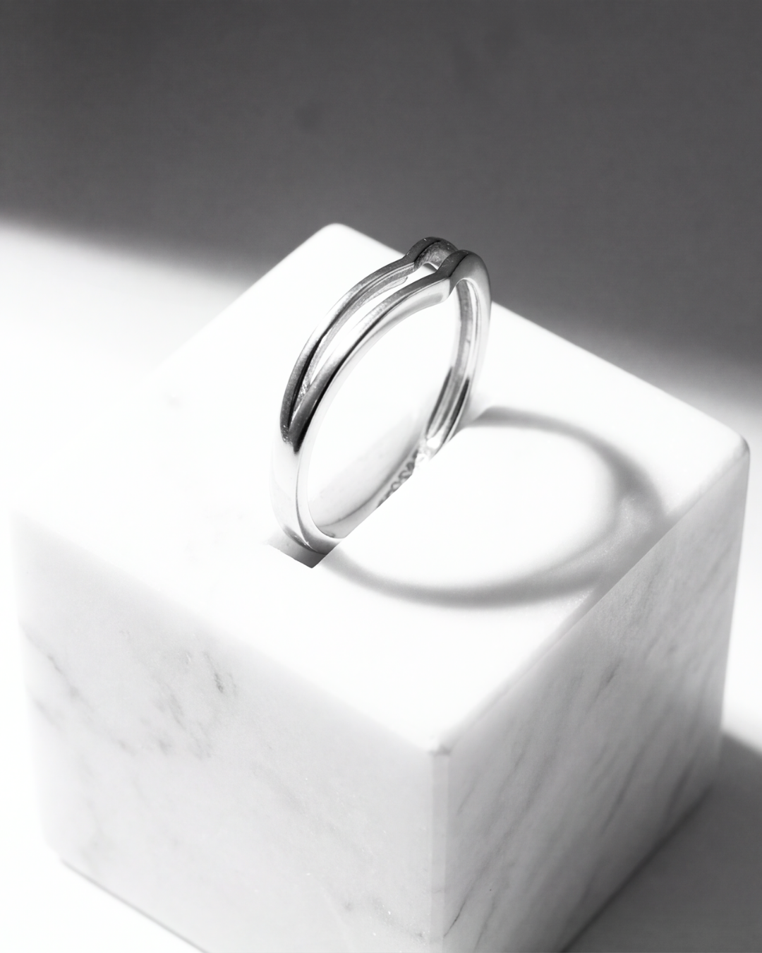 The V-Élan Ring