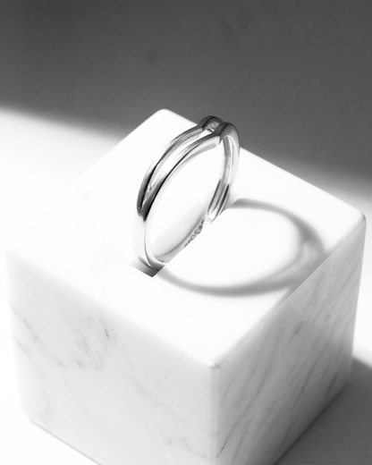 The V-Élan Ring