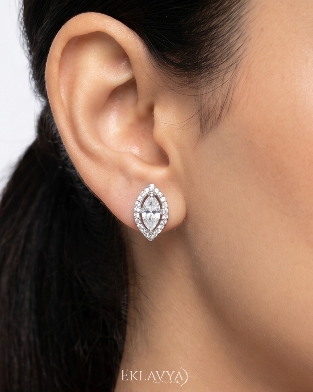 Élanora Marquise Pendant & Earrings Set