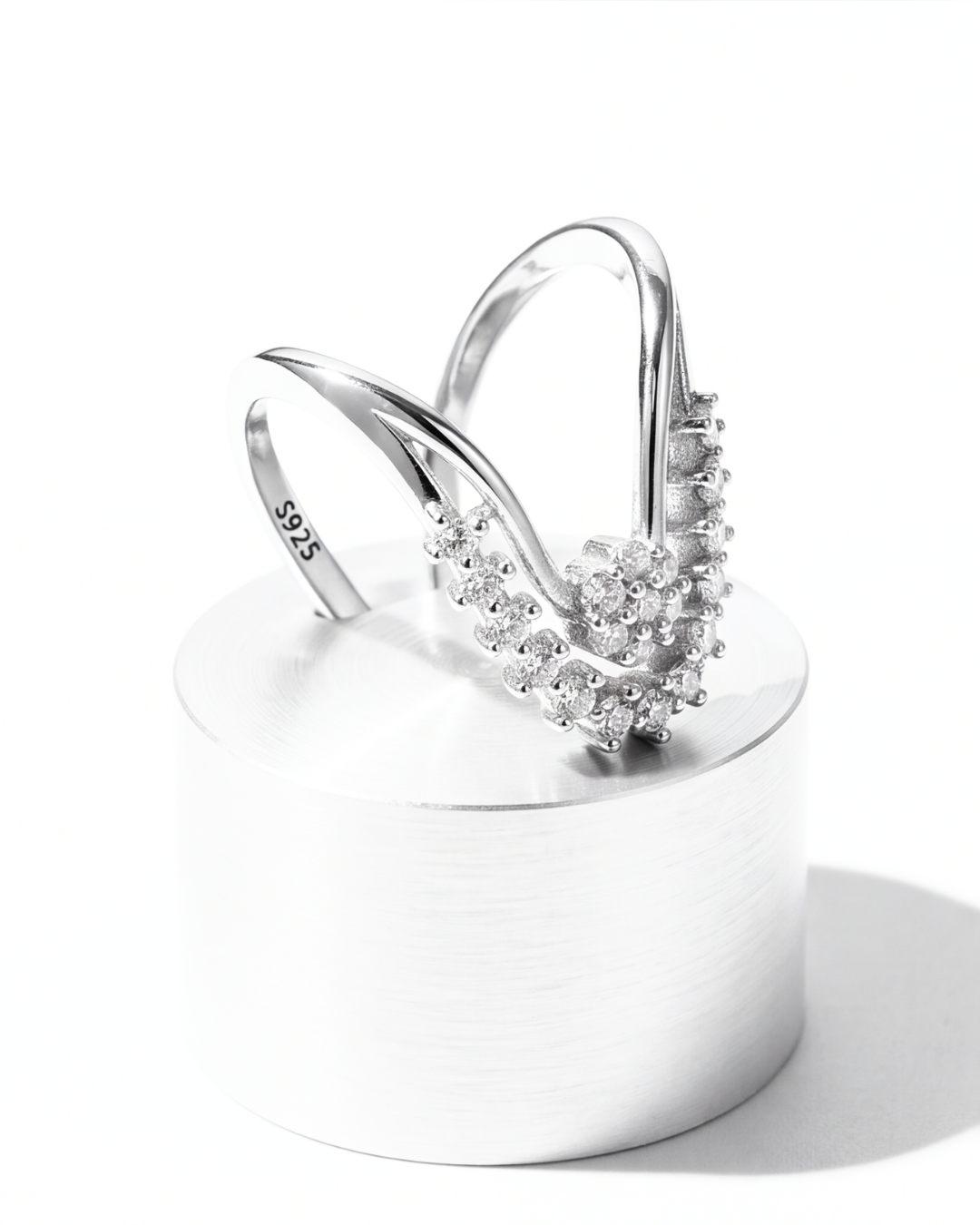The Élan Bloom Ring